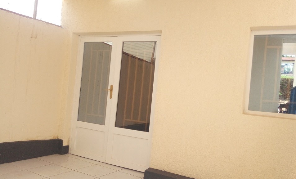 A FURNISHED 1 BEDROOM HOUSE FOR RENT IN KIGALI AT GIKONDO